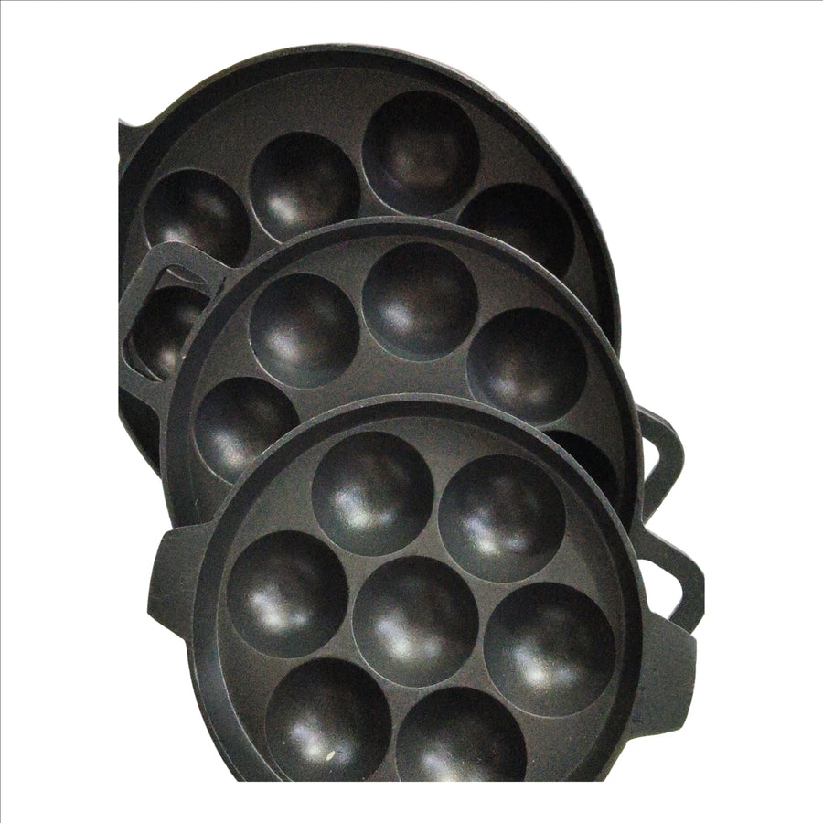 Non-stick aluminium Muffin Pan & Fluted Cake Bakeware, Nonstick Design with Handle for Muffins, Biscuits, Scones, Brownies, Cornbread, Cupcakes & Eggs, Oven-Safe Cast Iron Cookware (Black)